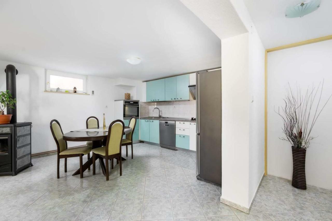 Apartmani Vinko Tribunj-Sovlje Tribalj 외부 사진